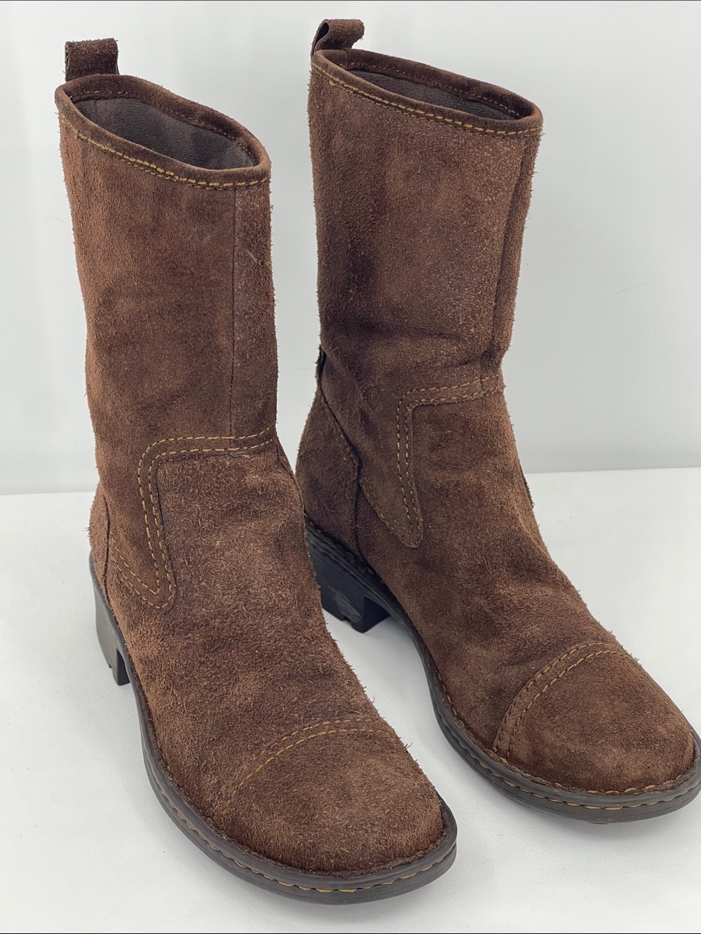 BORN SIZE 8 A Brown Suede Mid-Calf Women's Boots - Classic Casual Style